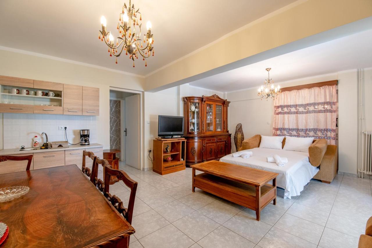 Evie'S Cozy Apartment Atene Esterno foto